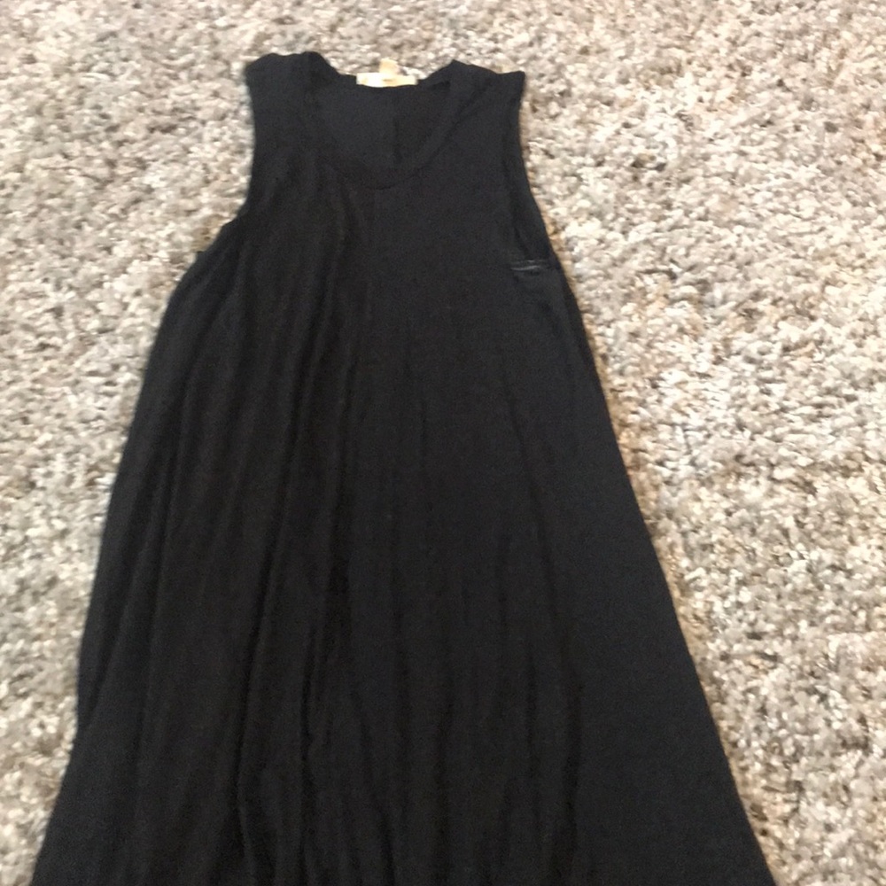 Flowy LBD